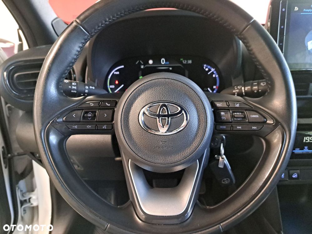 Toyota Yaris Cross Hybrid 1.5 Comfort 4x4 - 22