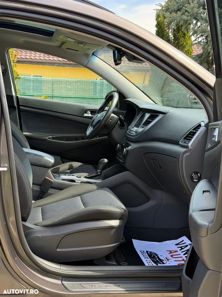 Hyundai Tucson blue 1.7 CRDi 2WD DCT Premium - 10