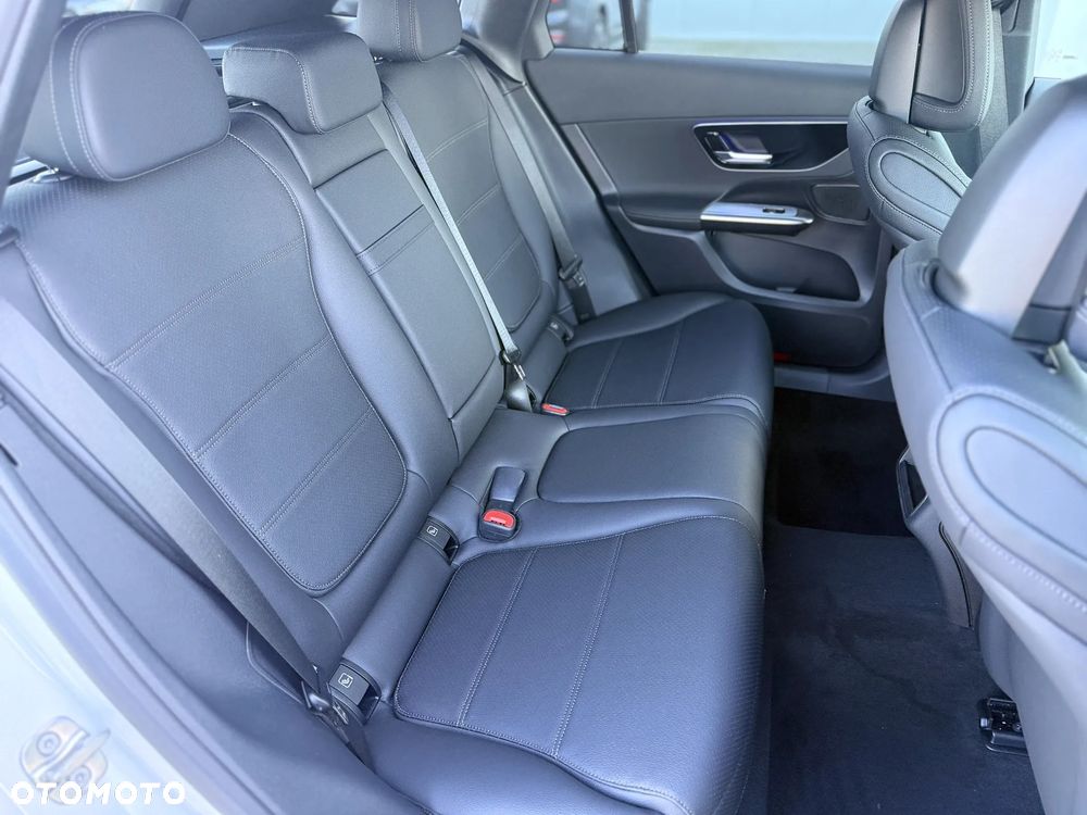 Mercedes-Benz GLC - 31