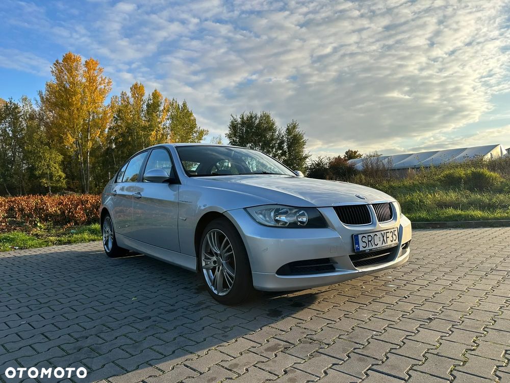 BMW Seria 3 320i - 2