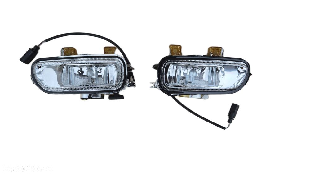Halogen LEWY / PRAWY Lampa przeciwgmłowa Mercedes Axor II 2 04- OE NEW