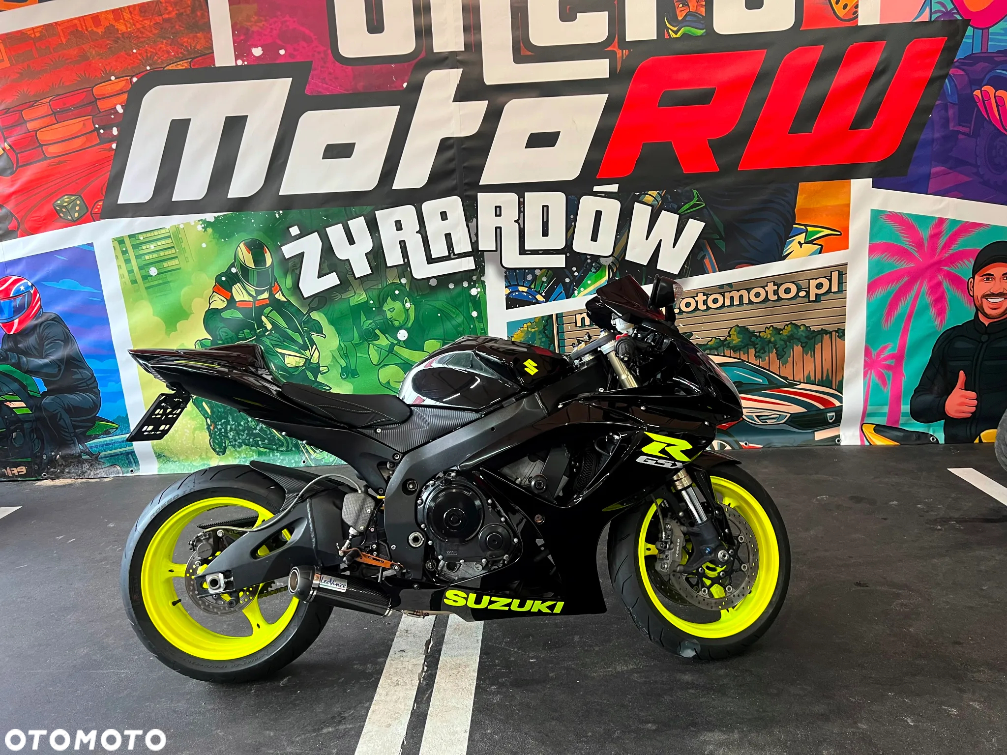 Suzuki GSX-R - 4