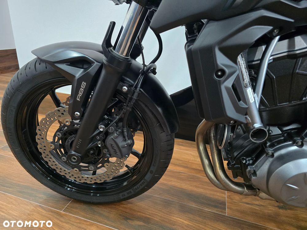 Kawasaki Z 650 - 15