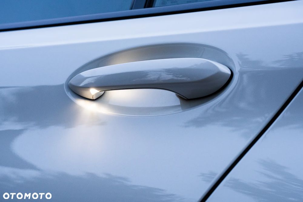 BMW Seria 3 318d MHEV Sport Line - 21