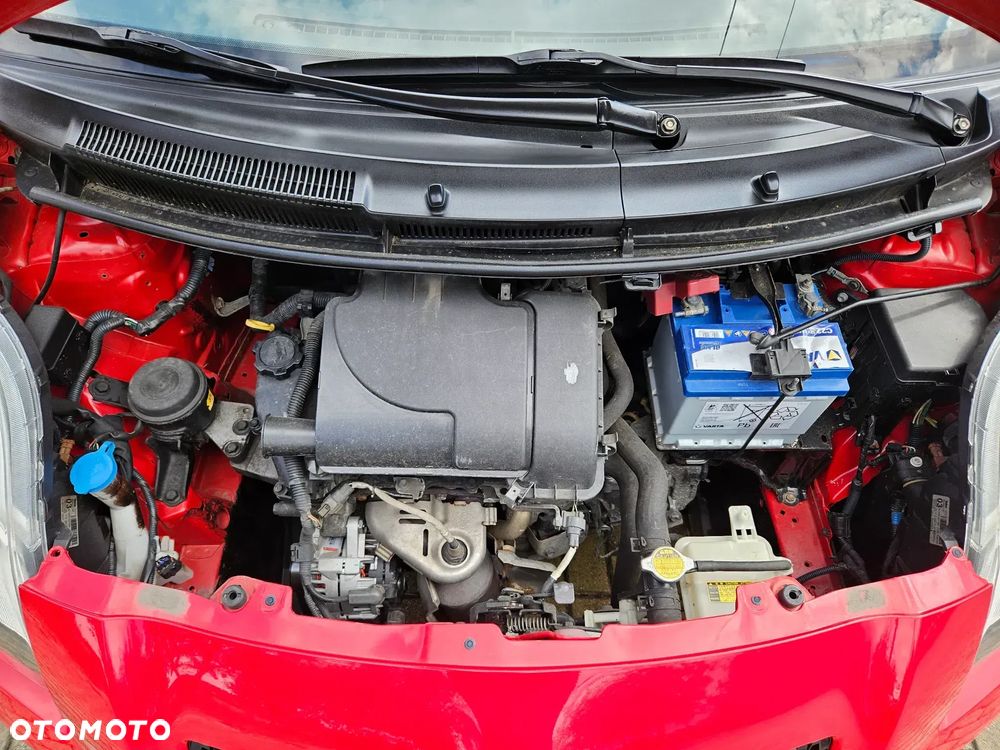 Toyota Yaris 1.0 Terra - 36