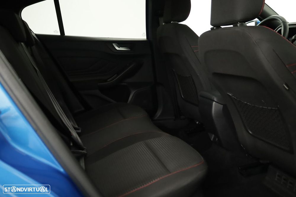 Ford Focus 1.0 EcoBoost MHEV ST-Line - 21