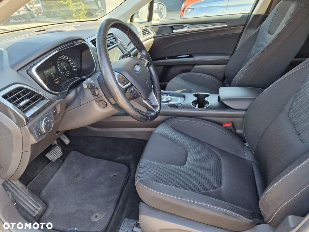 Ford Mondeo 2.0 EcoBlue Titanium - 27