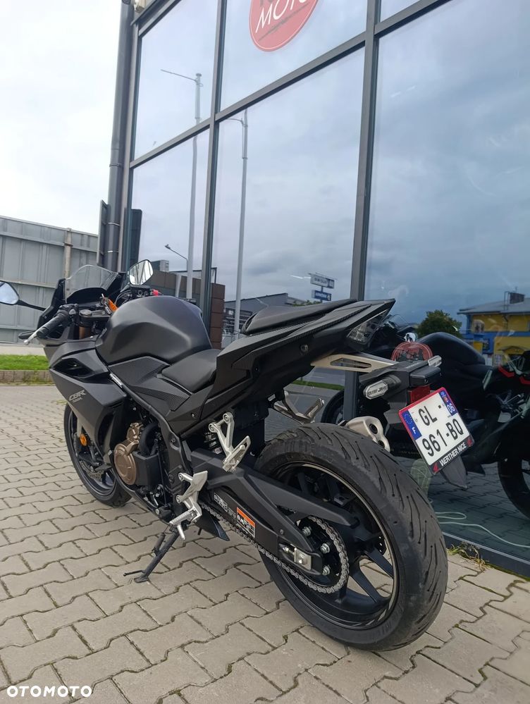 Honda CBR - 23