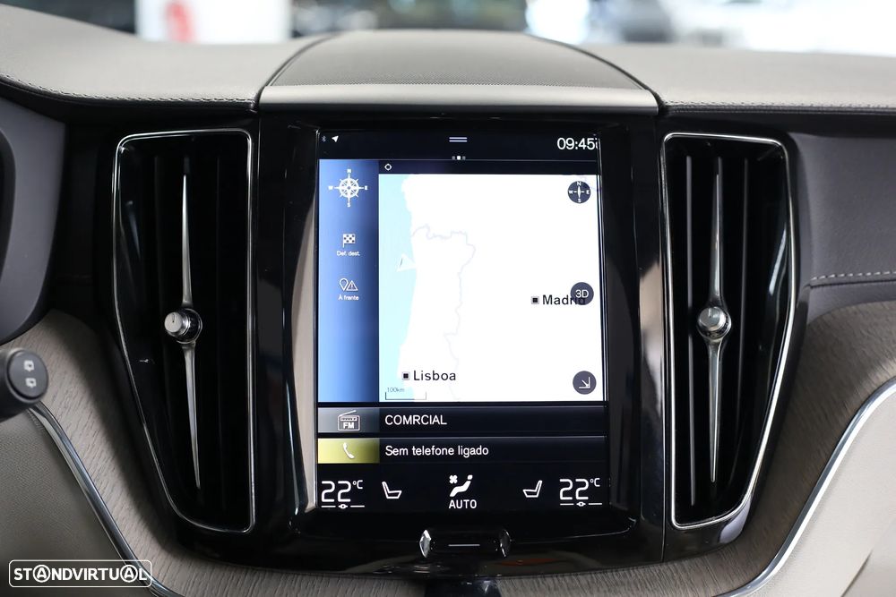 Volvo XC 60 2.0 T6 PHEV Inscription Expression AWD - 29