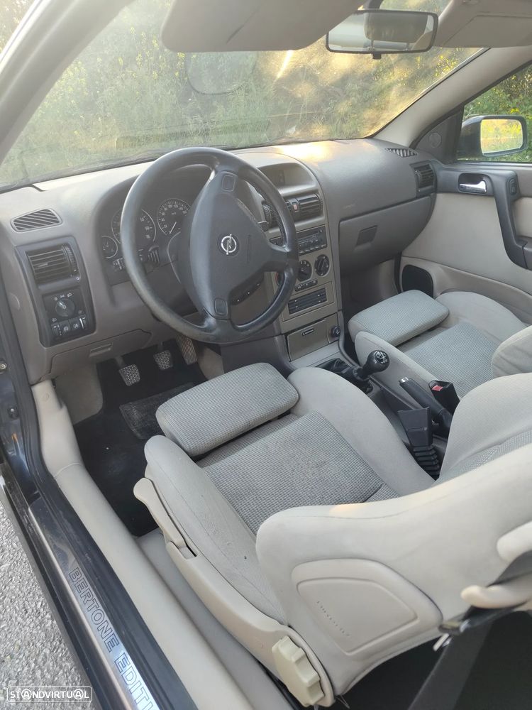 Opel Astra Coupe 1.8 16V - 7