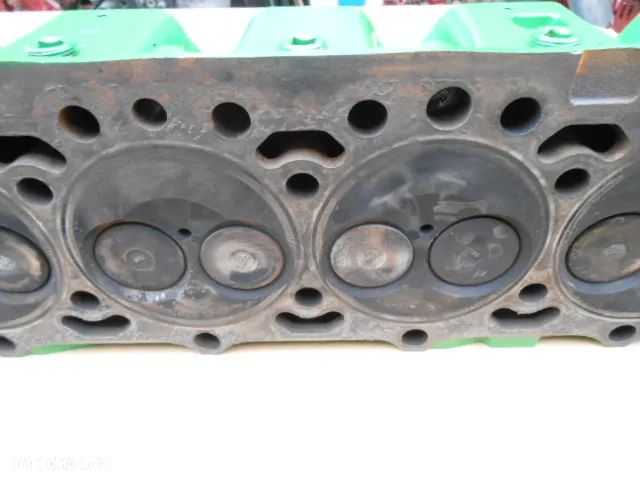 Głowica silnika R102932 John Deere 7800 - 4