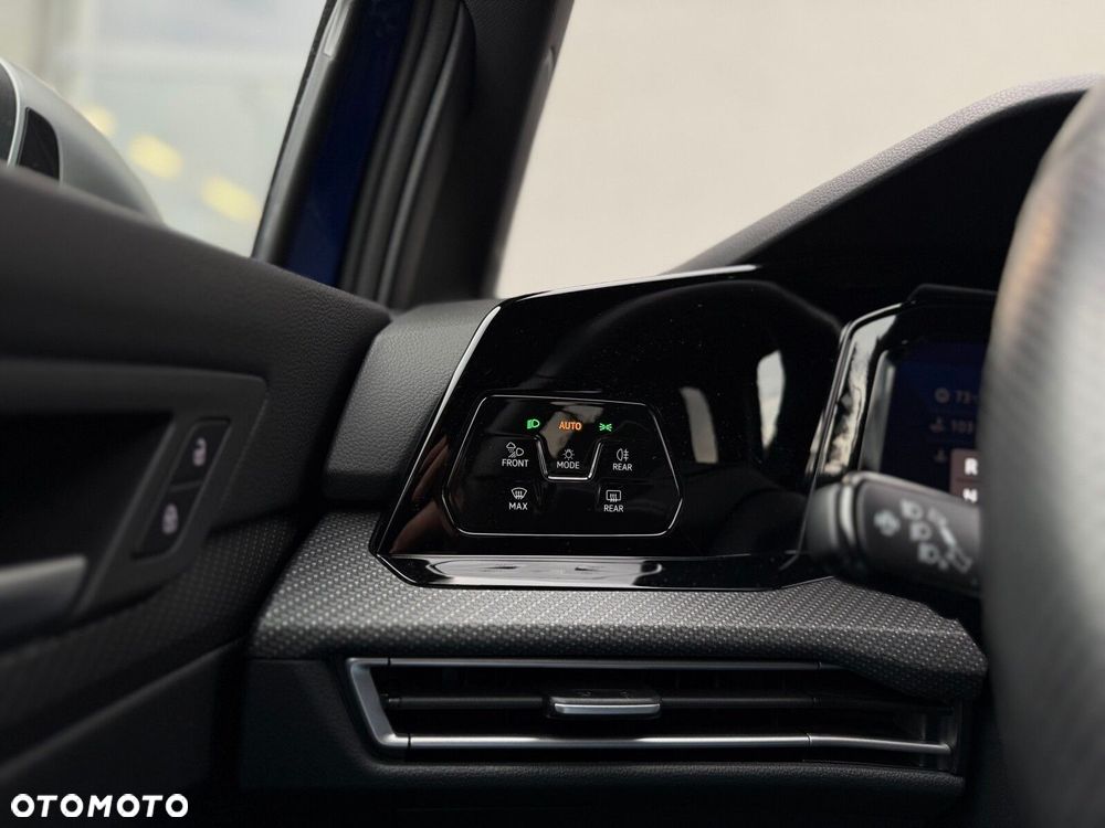 Volkswagen Golf 2.0 TSI 4Motion R DSG - 28