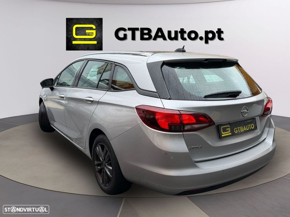 Opel Astra Sports Tourer - 49