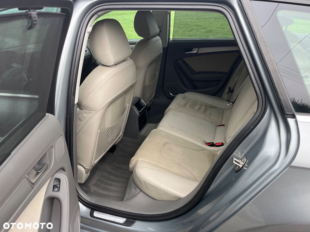 Audi A4 Avant 3.0 TDI DPF quattro S tronic S line Sportpaket - 25