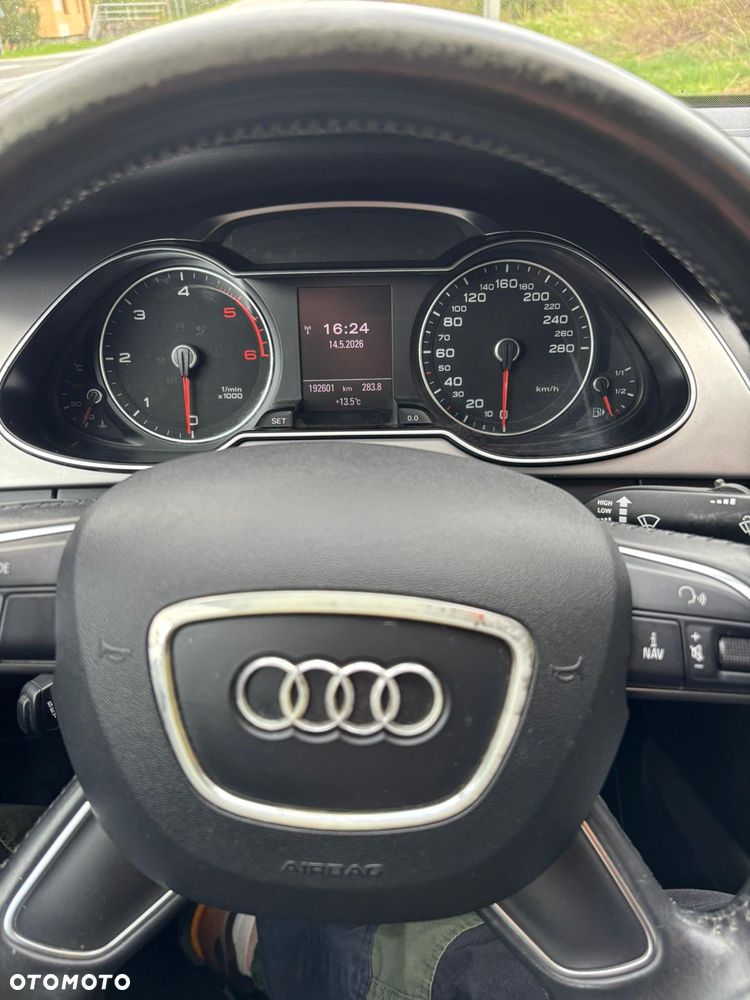 Audi A4 Limousine - 13