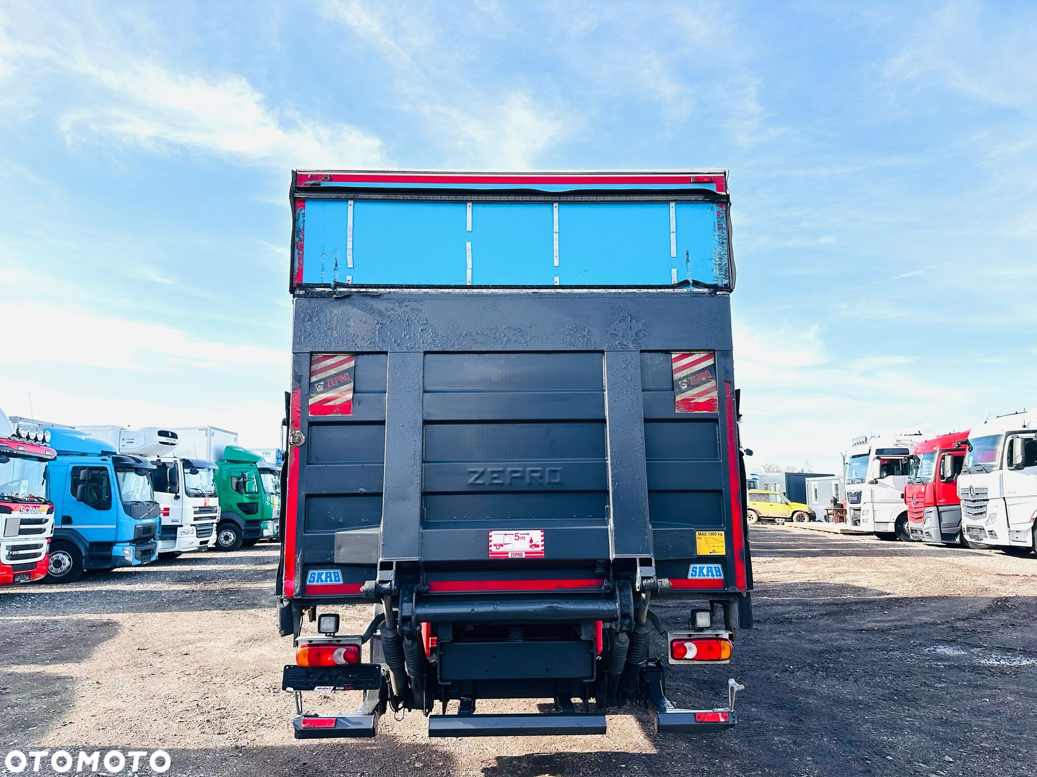 Volvo FL 240 EEV / REGULACJĄ WYSOKOŚCI SKRZYNI / WINDA ZEPRO - 8