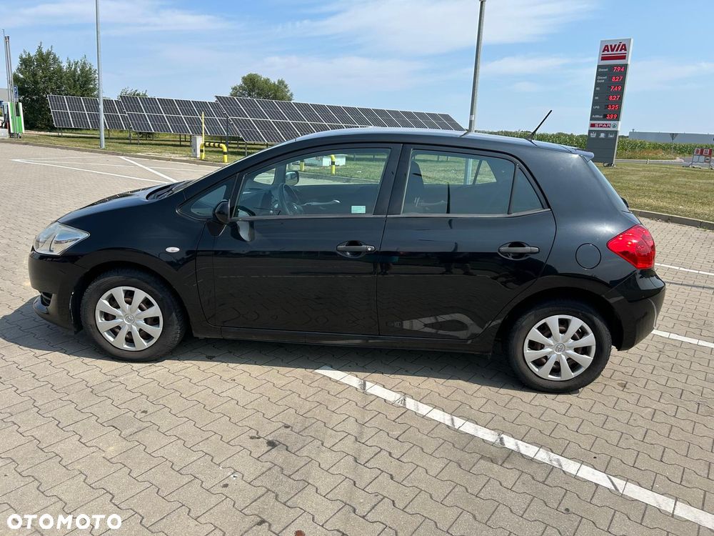Toyota Auris 1.33 VVT-i Terra - 4