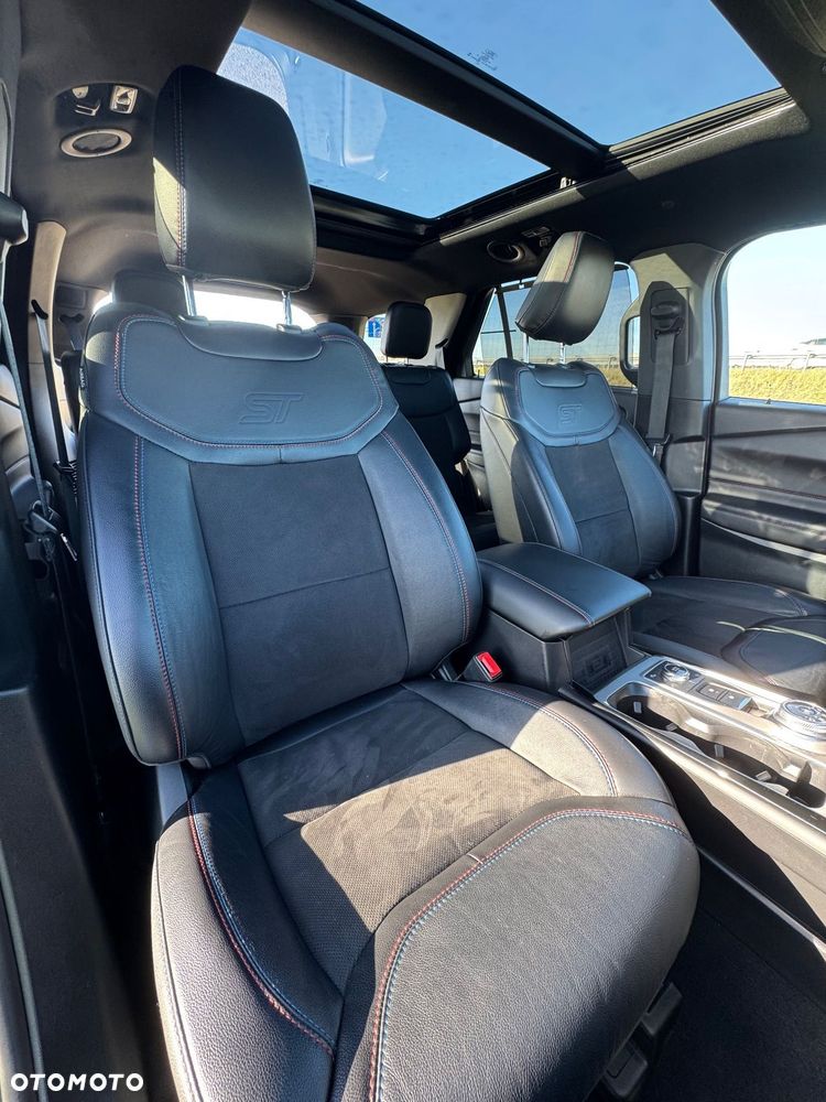 Ford Explorer - 9