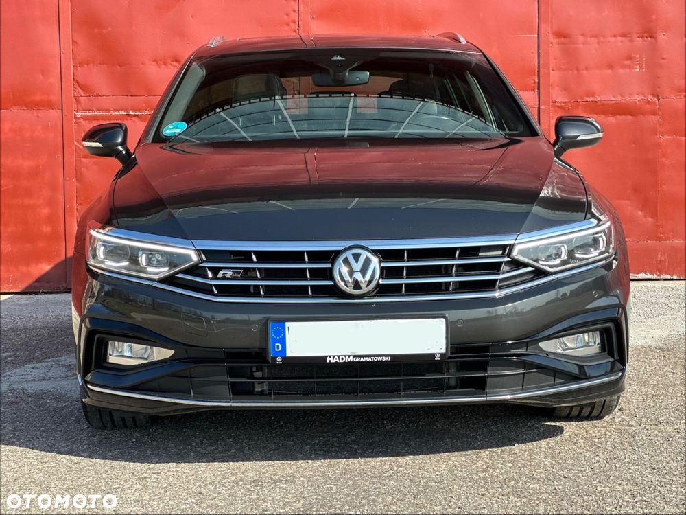 Volkswagen Passat - 27