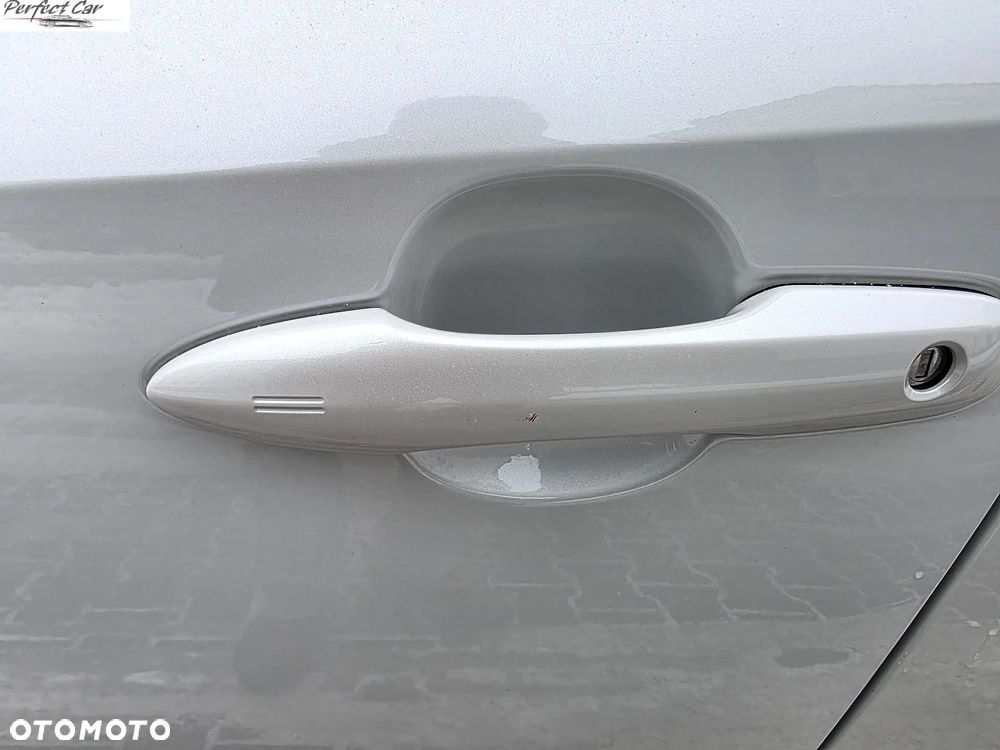 Toyota Corolla 1.8 Hybrid Style - 23