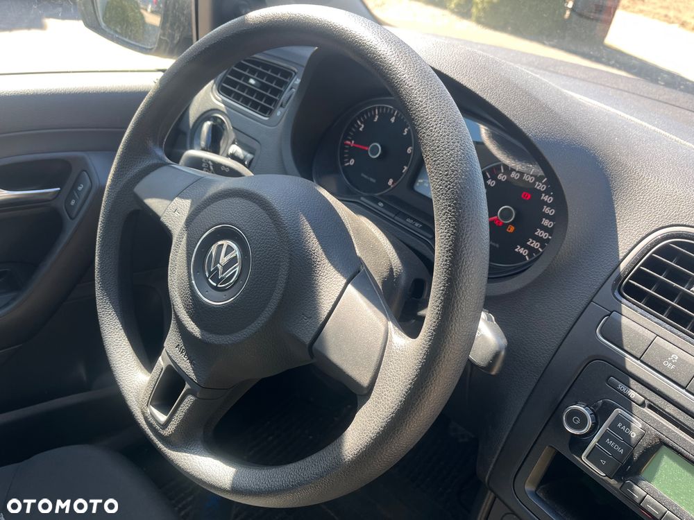 Volkswagen Polo - 11