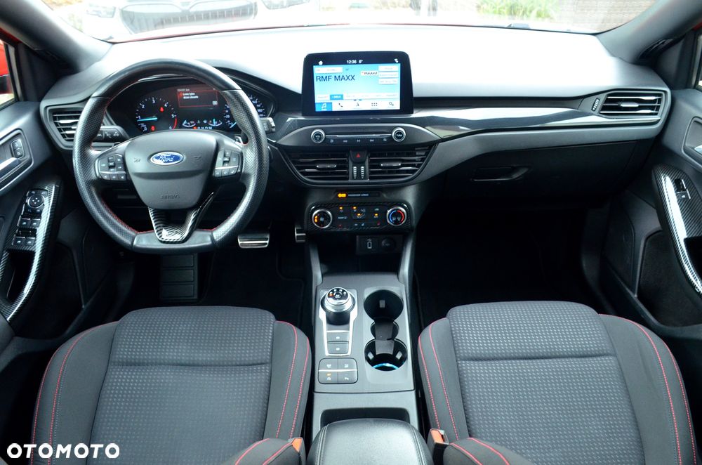Ford Focus SW 2.0 TDCi ST-Line Black ASS PowerShift - 23