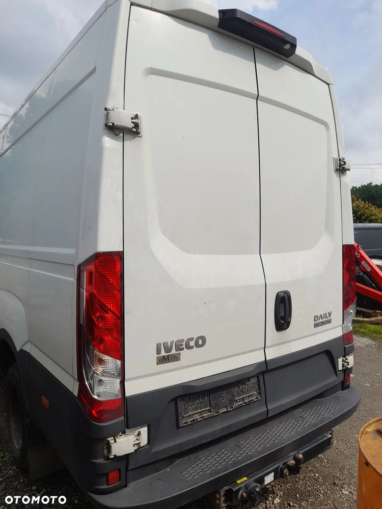 Iveco DAILY 35C18 50c18 silnik 3.0 180koni BLOKADA MOSTU!!  L2H2 Blaszak - Hi-matic / automat/ LEDy/ hak/  FULL OPCJA - 2