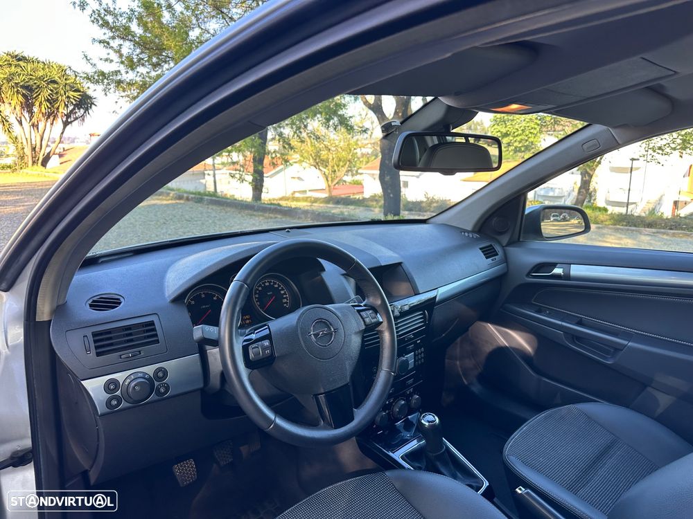 Opel Astra 1.7 CDTI Cosmo - 17