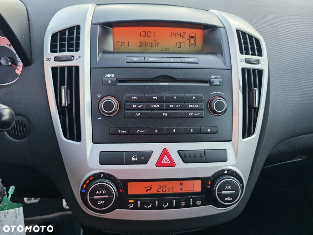 Kia Ceed 1.6 CVVT LX - 17