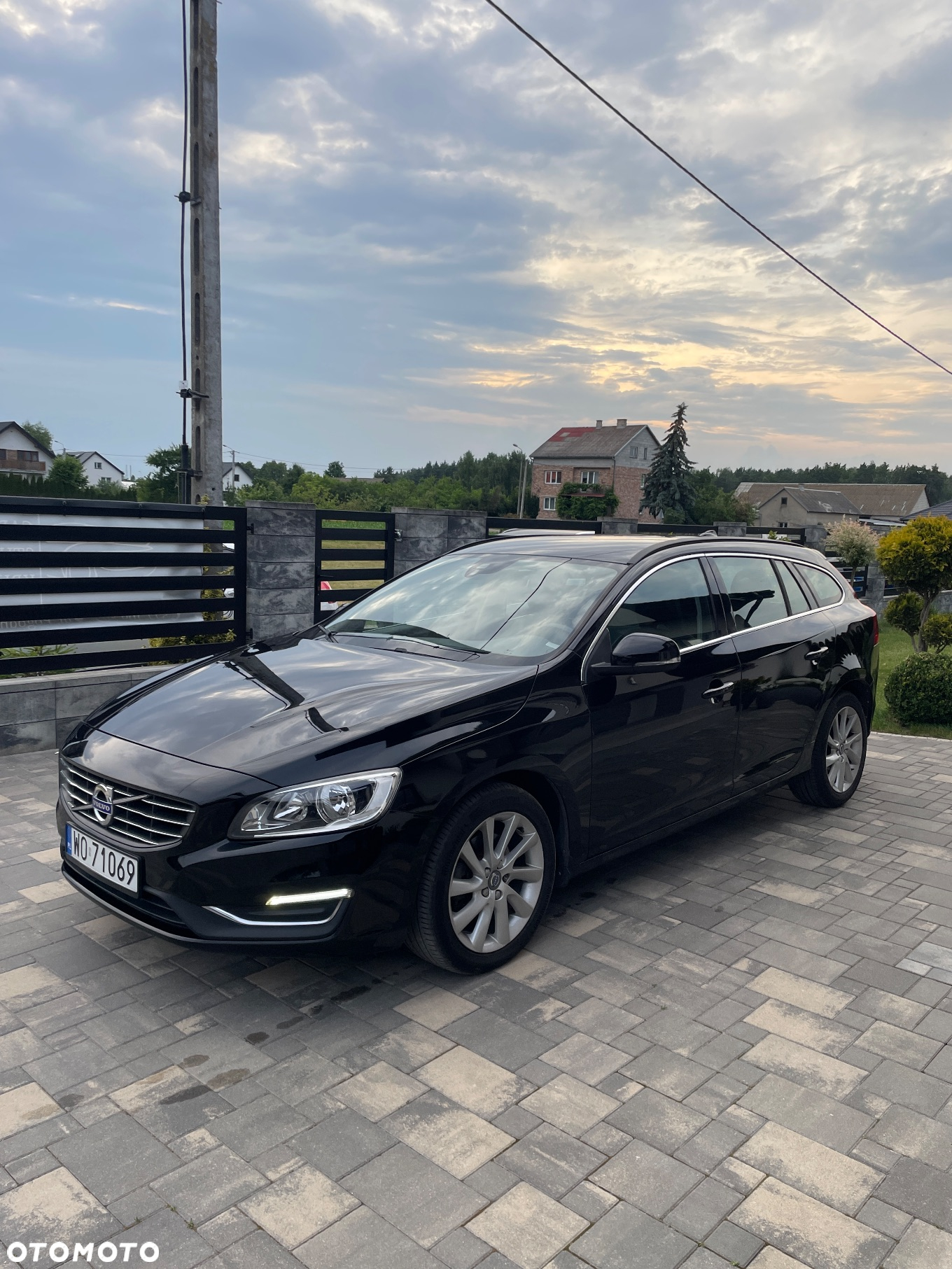 Volvo V60 D2 Summum - 6