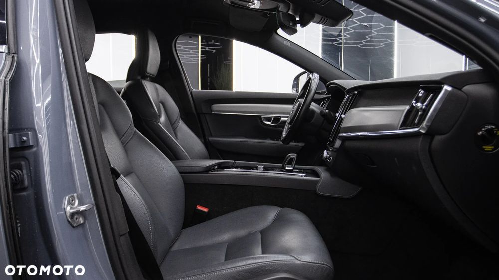 Volvo S90 B4 B Momentum Pro - 17