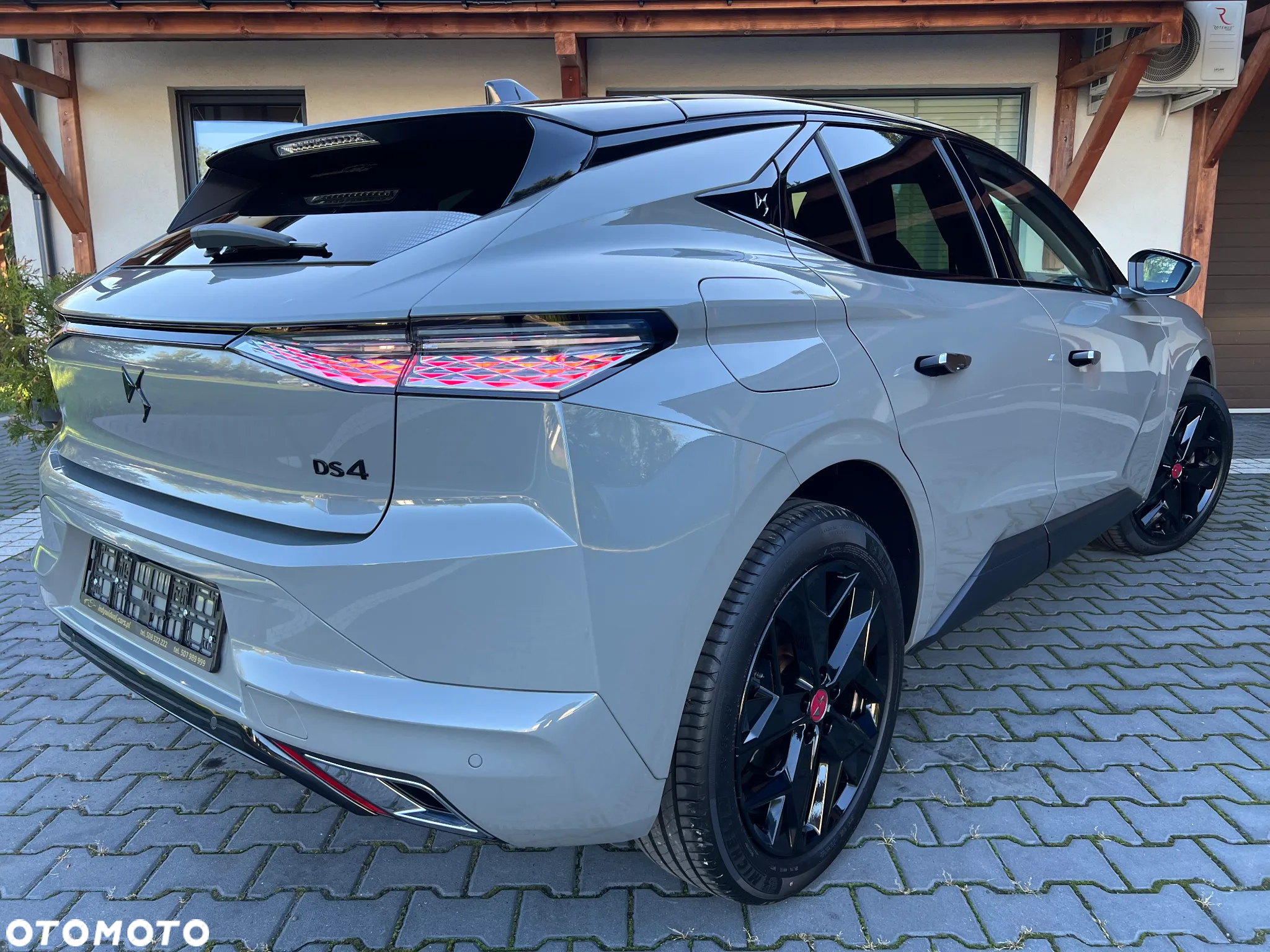 DS Automobiles DS 4 Crossback - 10