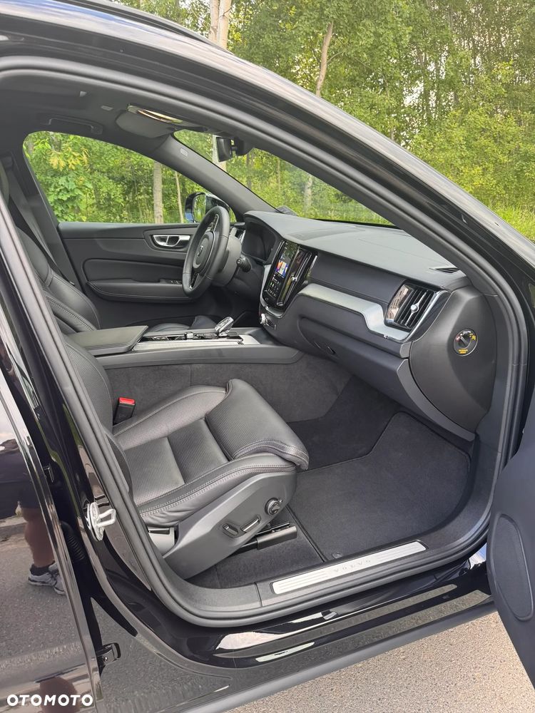 Volvo XC 60 B5 B AWD Ultimate Black Edition - 10
