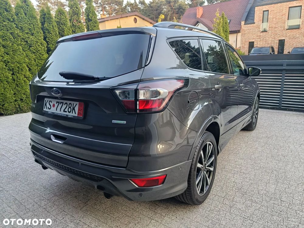 Ford Kuga 1.5 EcoBoost 2x4 ST-Line - 10