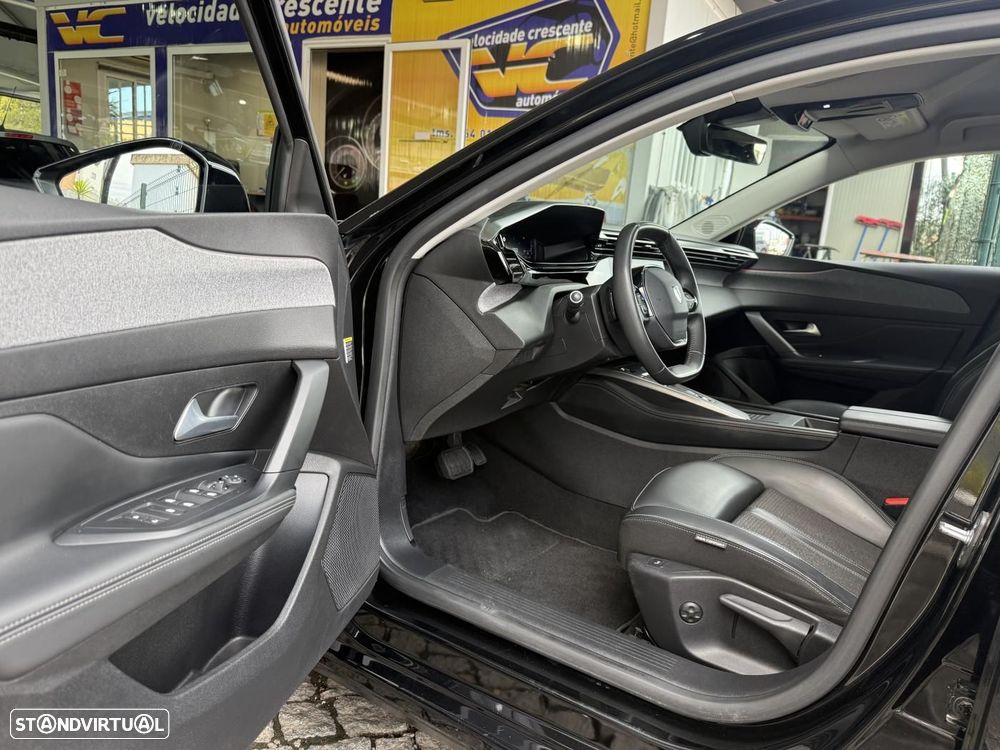 Peugeot 308 1.2 PureTech Allure EAT8 - 24