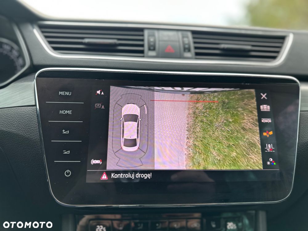 Skoda Superb 2.0 TDI Premium Edition - 40