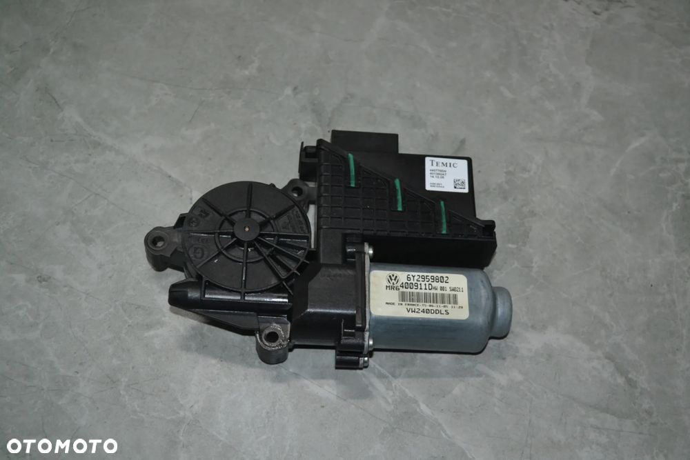 VW POLO 9N LIFT VW T5 SKODA FABIA II SILNICZEK SZYB LEWY PRZÓD PRZEDNI 6Y2959802 - 2