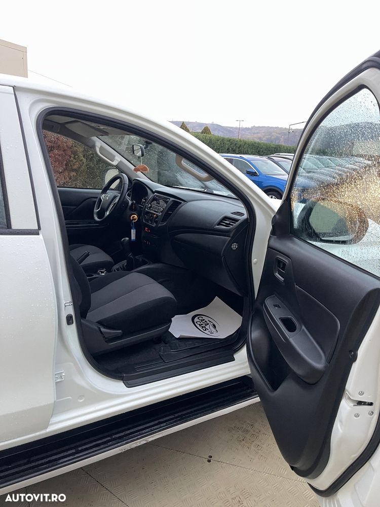 Mitsubishi L200 Double Cab 2.2 DI-D M/T Intense - 21