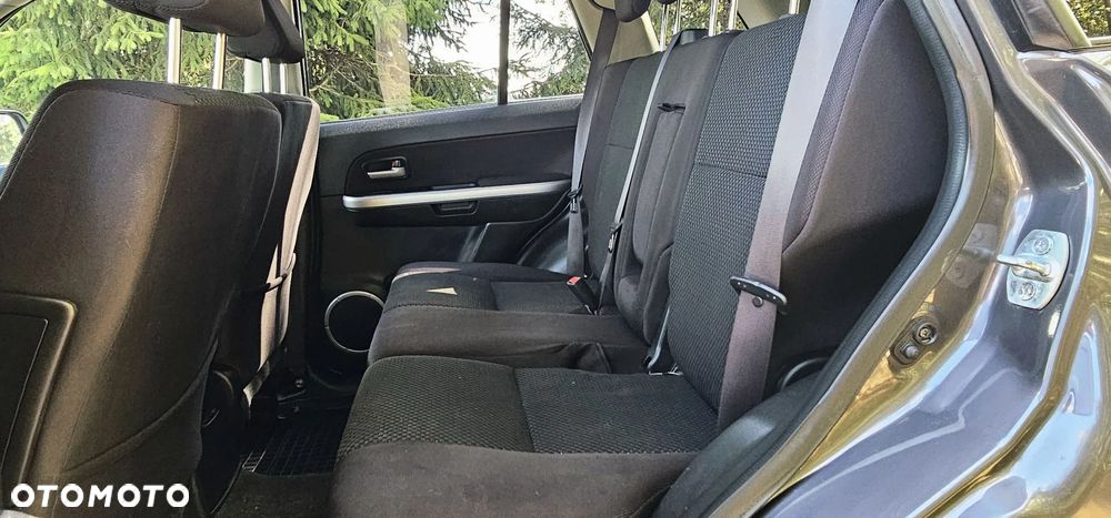 Suzuki Grand Vitara 1.9 DDiS Premium EU5 - 17
