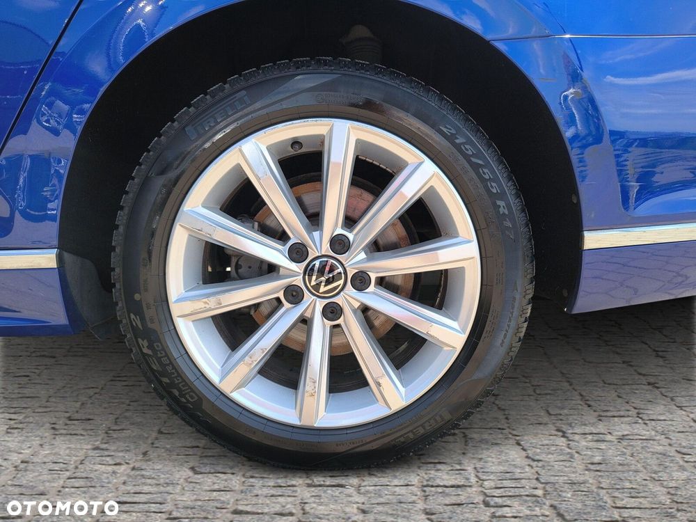 Volkswagen Passat - 29