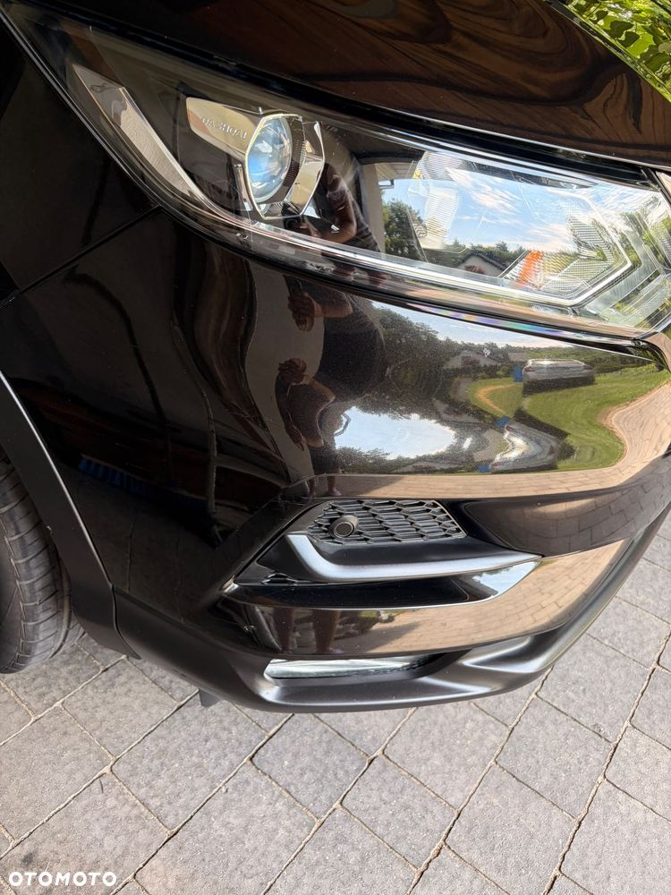 Nissan Qashqai 1.2 DIG-T N-Connecta EU6 - 11