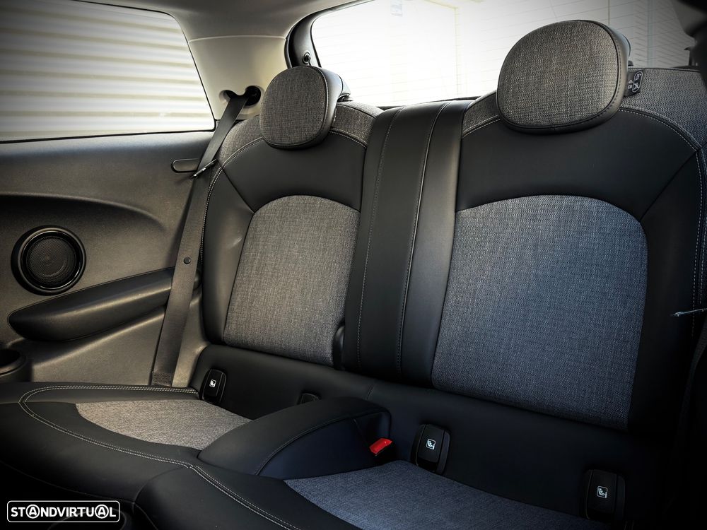 MINI 3 Portas Cooper SE Premium Yours - 11