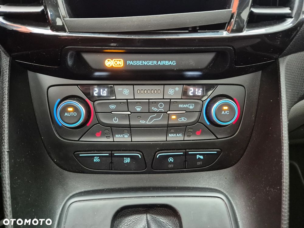 Ford Tourneo Connect Grand - 31