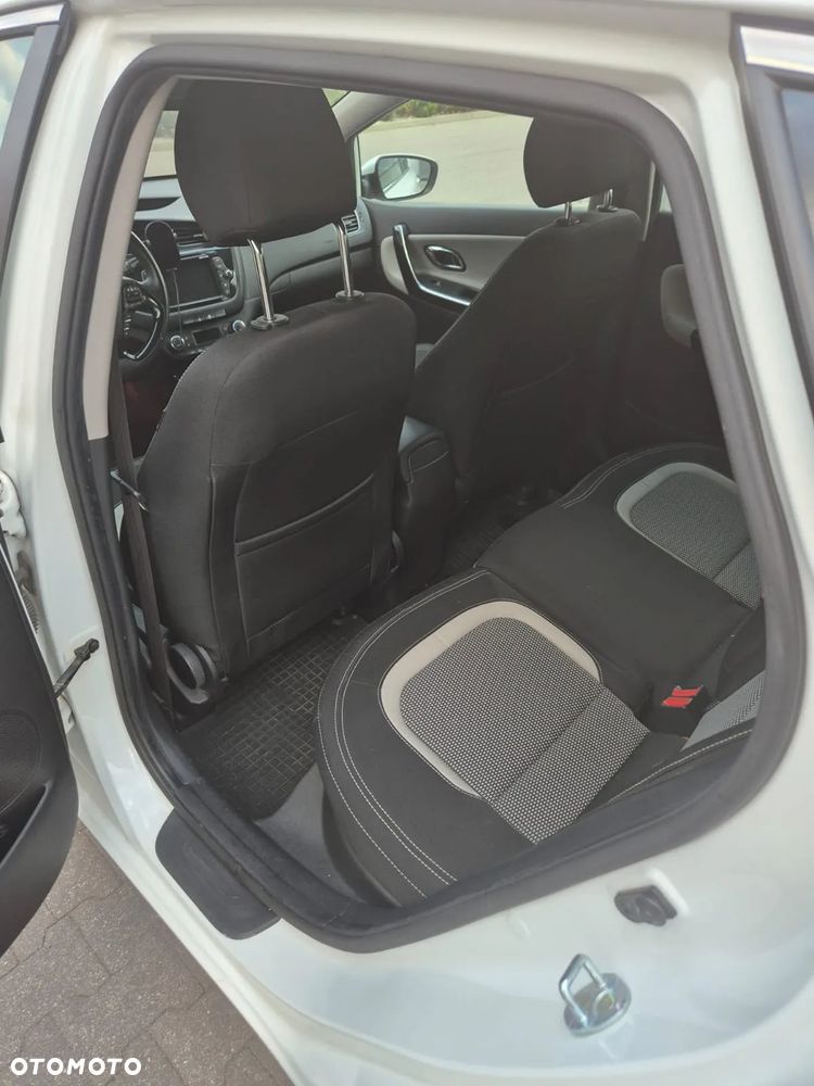 Kia Ceed Cee'd 1.6 GDI L - 7