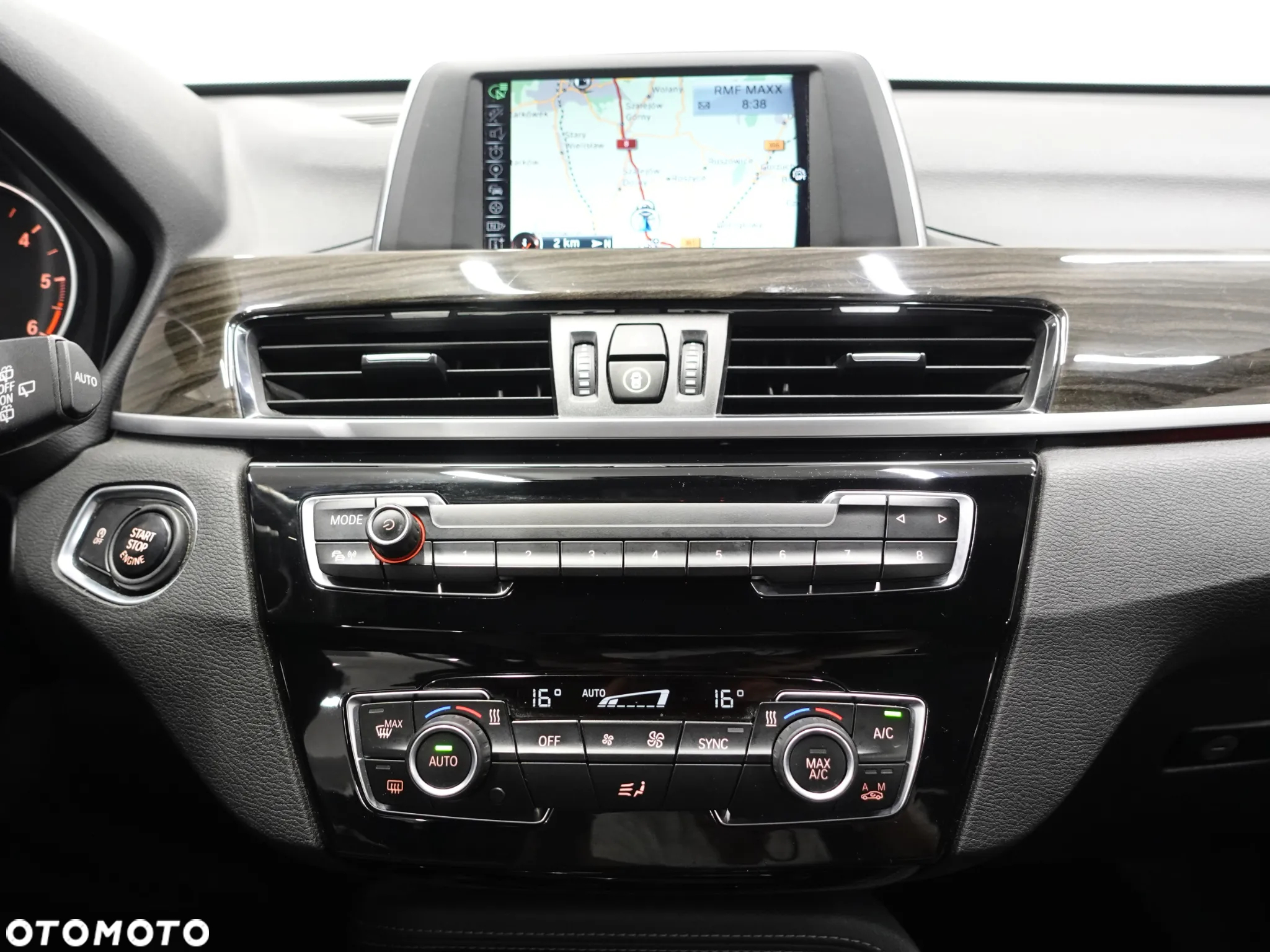 BMW X1 xDrive18d - 33