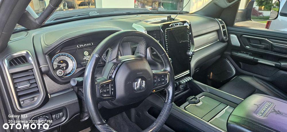 RAM 1500 Crew Cab Limited - 8
