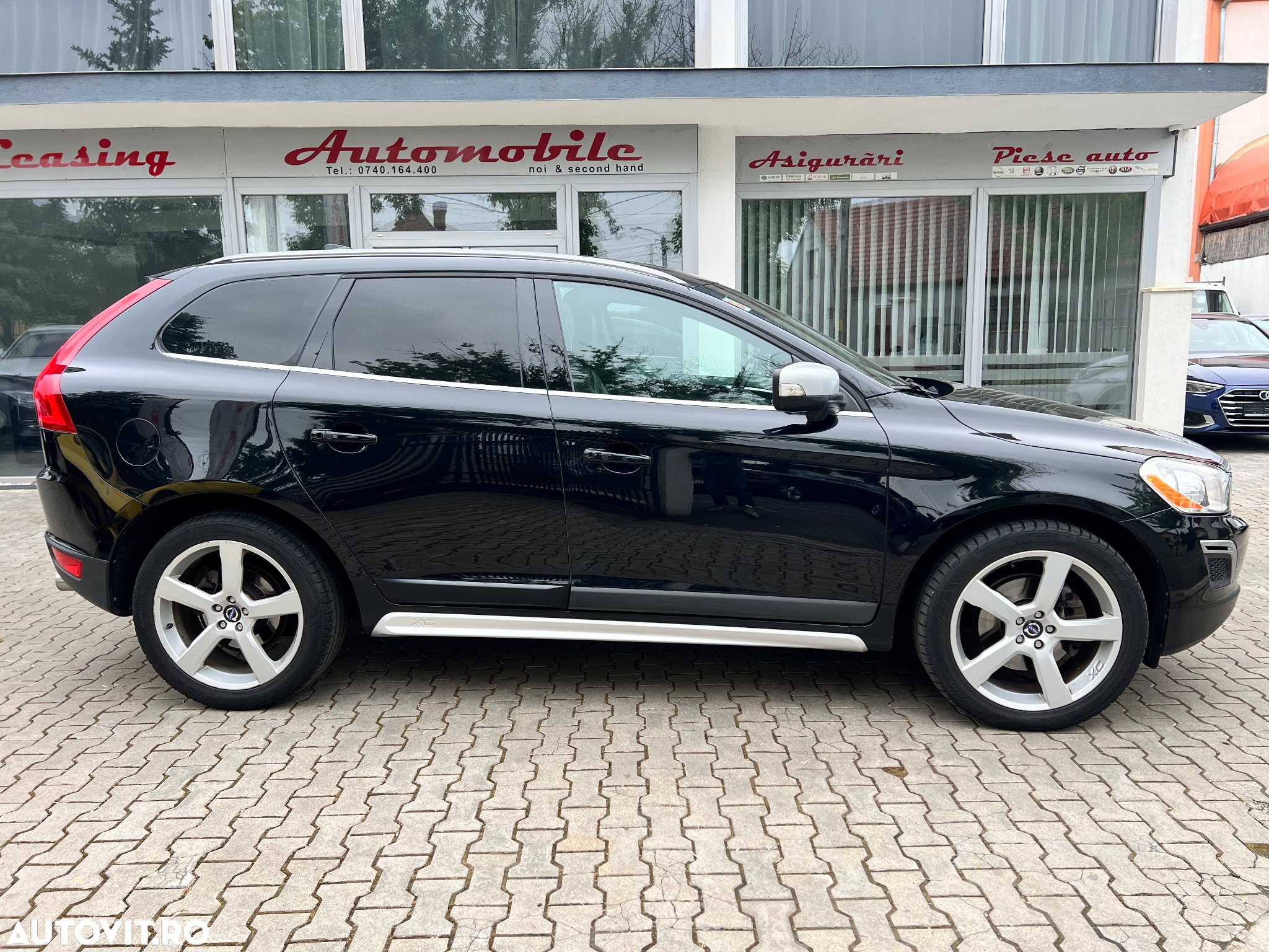 Volvo XC 60 D5 AWD Aut. RDesign - 10