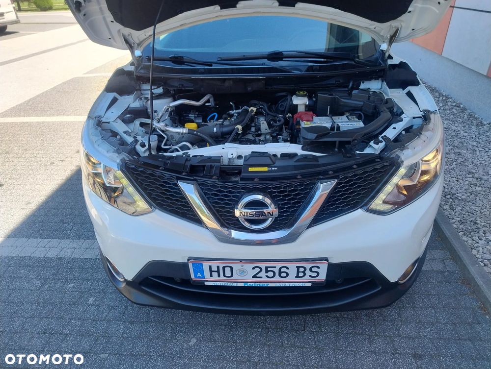 Nissan Qashqai 1.2 DIG-T Xtronic N-Vision - 23