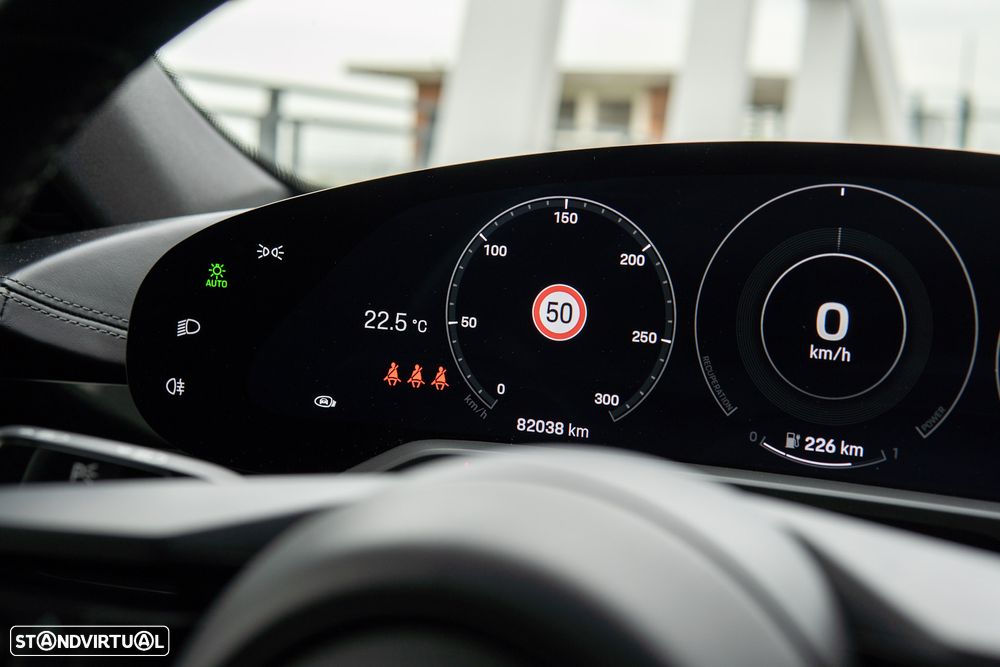 Porsche Taycan 4S - 19