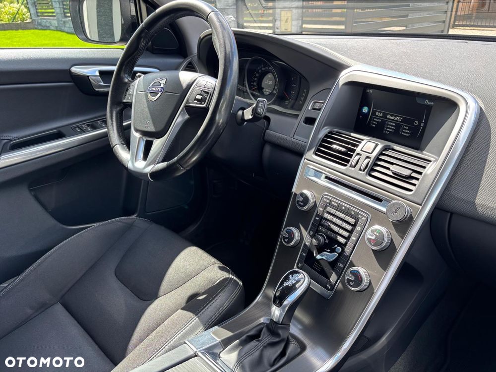 Volvo XC 60 D3 Momentum - 27